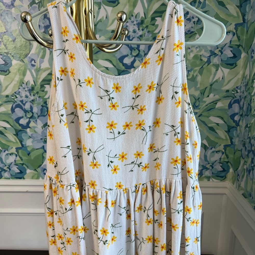 Vintage daisy dress